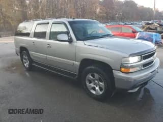 ✅ 2005 Chevrolet Suburban LS • VIN: 3GNFK16Z75G127872 • Lot: 77887864. Wystawiony na Copart z przebiegiem 201 471 mil. Bezpłatny archiwum sprzedaży aukcyjnych z USA i szczegółowy raport historii pojazdu na DreamBid. Zdjęcie 4.