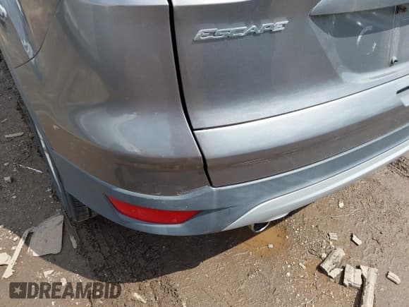 ✅ 2013 Ford Escape SE • VIN: 1FMCU9GX3DUD35255 • Lot: 42197543. Wystawiony na IAAI z przebiegiem 154 359 mil. Bezpłatny archiwum sprzedaży aukcyjnych z USA i szczegółowy raport historii pojazdu na DreamBid. Zdjęcie 6.