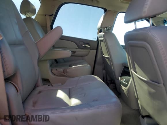 ✅ 2009 GMC Yukon SLT 4SB • VIN: 1GKFK33099J122840 • Lot: 90498825. Listed on Copart with 174,597 mi. Free auction sales archive from the USA and detailed vehicle history report at DreamBid. Image 11.