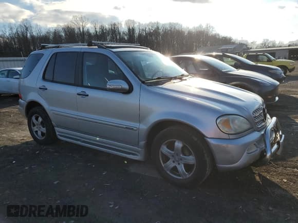 ✅ 2005 Mercedes-Benz M 500 • VIN: 4JGAB75E05A557161 • Lot: 89368305. Listed on Copart with 185,929 mi. Free auction sales archive from the USA and detailed vehicle history report at DreamBid. Image 4.