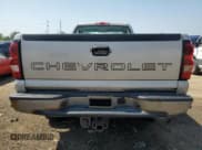 ✅ 2005 Chevrolet Silverado 2500HD Work Truck • VIN: 1GCHC24U65E340203 • Лот: 66606975. Опубликован ранее на Copart с пробегом 238 963 миль. Бесплатный доступ к архиву аукционных продаж из США и подробный отчёт об истории автомобиля на DreamBid. Изображение 6.