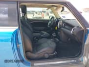 ✅ 2011 MINI Hardtop S • VIN: WMWSV3C51BTY15017 • Lot: 42257759. Listed on IAAI with 91,039 mi. Free auction sales archive from the USA and detailed vehicle history report at DreamBid. Image 5.