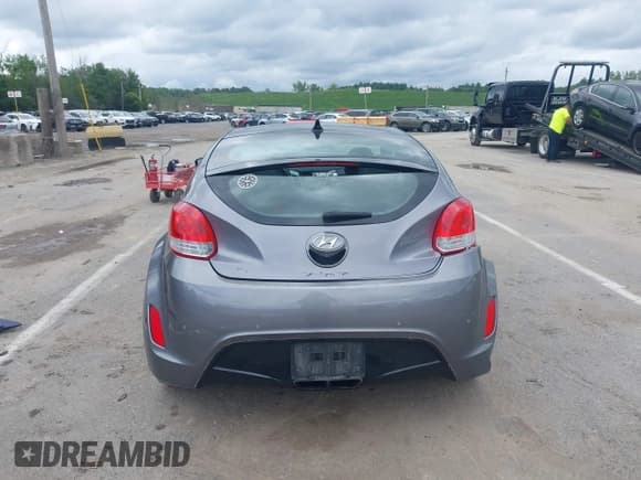 ✅ 2016 Hyundai Veloster • VIN: KMHTC6AD1GU248362 • Lot: 43031171. Listed on IAAI with 51,650 mi. Free auction sales archive from the USA and detailed vehicle history report at DreamBid. Image 16.