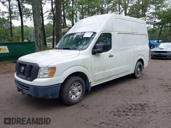 ✅ 2017 Nissan NV Cargo SV • VIN: 1N6BF0LY1HN800889 • Lot: 43259720. Wystawiony na IAAI z przebiegiem 122 903 mil. Bezpłatny archiwum sprzedaży aukcyjnych z USA i szczegółowy raport historii pojazdu na DreamBid. Zdjęcie 18.