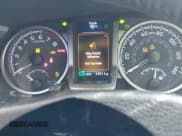 ✅ 2023 Toyota Tacoma SR5 • VIN: 3TMBZ5DN0PM038966 • Lot: 39839705. Wystawiony na IAAI z przebiegiem 14 911 mil. Bezpłatny archiwum sprzedaży aukcyjnych z USA i szczegółowy raport historii pojazdu na DreamBid. Zdjęcie 14.