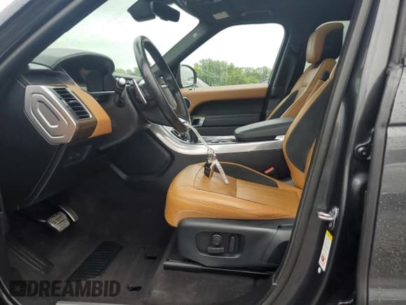 ✅ 2018 Land Rover Range Rover Sport • VIN: SALWR2RE9JA184482 • Lot: 67493055. Listed on Copart with 64,306 mi. Free auction sales archive from the USA and detailed vehicle history report at DreamBid. Image 7.