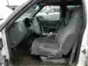 1998 Chevrolet Blazer LT с VIN 1GNDT13W4W2161227, выставлен на аукционе Copart как лот 82557684 с пробегом Не указан миль и Списание • Salvage title. История ставок и продаж доступна на DreamBid. Изображение 7.