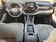 ✅ 2021 Toyota Highlander Limited • VIN: 5TDYZRAH5MS083381 • Лот: 81988415. Опубликован ранее на Copart с пробегом 113 994 миль. Бесплатный доступ к архиву аукционных продаж из США и подробный отчёт об истории автомобиля на DreamBid. Изображение 8.