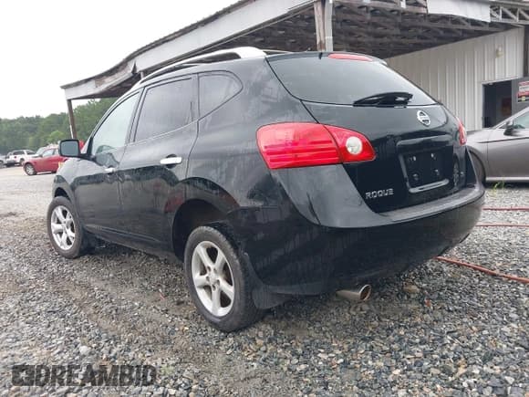 ✅ 2010 Nissan Rogue S • VIN: JN8AS5MT5AW002653 • Lot: 42810233. Wystawiony na IAAI z przebiegiem Nie podano. Bezpłatny archiwum sprzedaży aukcyjnych z USA i szczegółowy raport historii pojazdu na DreamBid. Zdjęcie 3.