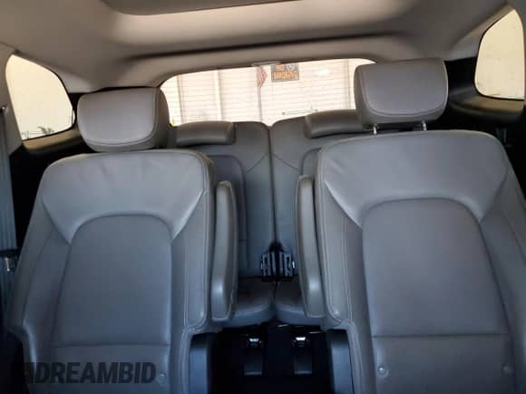 2015 Hyundai Santa Fe Limited с VIN KM8SRDHFXFU124661, выставлен на аукционе Copart как лот 80563515 с пробегом 130 067 миль миль и Списание • Salvage title. История ставок и продаж доступна на DreamBid. Изображение 10.