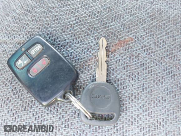 ✅ 2000 GMC Savana • VIN: 1GTHG39R7Y1205564 • Lot: 42283490. Wystawiony na IAAI z przebiegiem 173 809 mil. Bezpłatny archiwum sprzedaży aukcyjnych z USA i szczegółowy raport historii pojazdu na DreamBid. Zdjęcie 11.