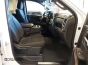 ✅ 2020 Chevrolet Silverado 1500 RST • VIN: 3GCUYEEDXLG104675 • Lot: 42160646. Wystawiony na IAAI z przebiegiem 46 183 mil. Bezpłatny archiwum sprzedaży aukcyjnych z USA i szczegółowy raport historii pojazdu na DreamBid. Zdjęcie 5.