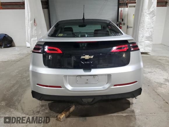 ✅ 2012 Chevrolet Volt • VIN: 1G1RA6E42CU128152 • Lot: 85220284. Wystawiony na Copart z przebiegiem 47 116 mil. Bezpłatny archiwum sprzedaży aukcyjnych z USA i szczegółowy raport historii pojazdu na DreamBid. Zdjęcie 6.