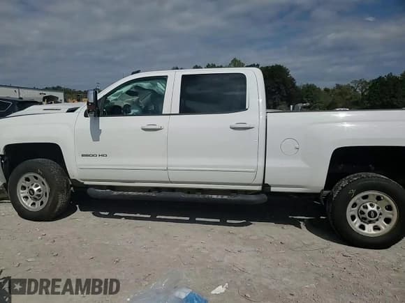 ✅ 2018 Chevrolet Silverado 2500HD LT • VIN: 1GC1KVEYXJF196716 • Lot: 85883955. Listed on Copart with Not provided. Free auction sales archive from the USA and detailed vehicle history report at DreamBid. Image 13.