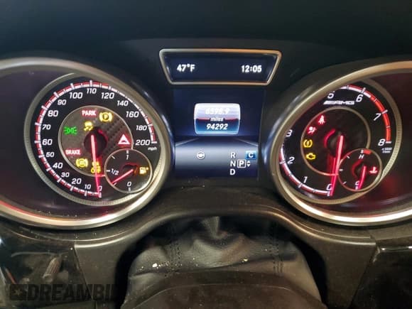 ✅ 2017 Mercedes-Benz GLS 63 AMG • VIN: 4JGDF7FE0HA978513 • Lot: 43703755. Wystawiony na Copart z przebiegiem 94 292 mil. Bezpłatny archiwum sprzedaży aukcyjnych z USA i szczegółowy raport historii pojazdu na DreamBid. Zdjęcie 9.