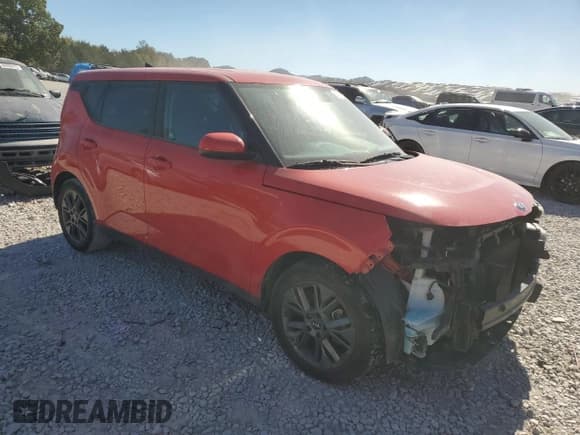 ✅ 2021 Kia Soul S • VIN: KNDJ23AU6M7146904 • Lot: 86295895. Listed on Copart with 96,853 mi. Free auction sales archive from the USA and detailed vehicle history report at DreamBid. Image 4.