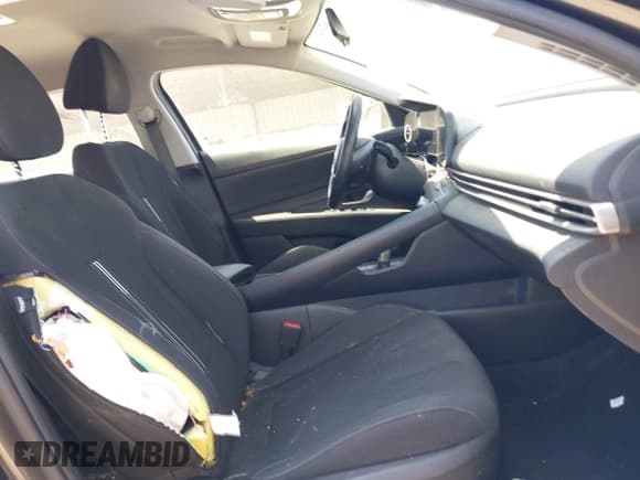 ✅ 2023 Hyundai Elantra SEL • VIN: 5NPLS4AG7PH111202 • Lot: 42014119. Listed on IAAI with 77,356 mi. Free auction sales archive from the USA and detailed vehicle history report at DreamBid. Image 5.
