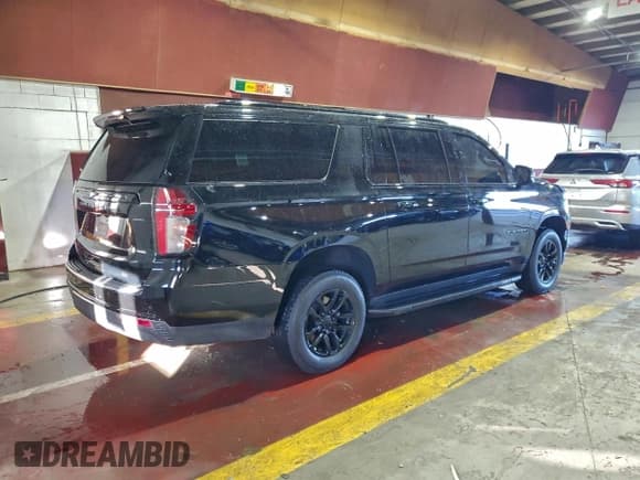 ✅ 2022 Chevrolet Suburban LT • VIN: 1GNSKCKD5NR313186 • Lot: 93771395. Listed on Copart with 224,424 mi. Free auction sales archive from the USA and detailed vehicle history report at DreamBid. Image 3.