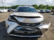 ✅ 2023 Toyota Venza LE • VIN: JTEAAAAH2PJ120393 • Lot: 57040084. Wystawiony na Copart z przebiegiem 59 837 mil. Bezpłatny archiwum sprzedaży aukcyjnych z USA i szczegółowy raport historii pojazdu na DreamBid. Zdjęcie 5.