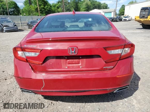 ✅ 2020 Honda Accord Sport • VIN: 1HGCV1F3XLA101603 • Lot: 57242335. Wystawiony na Copart z przebiegiem 59 847 mil. Bezpłatny archiwum sprzedaży aukcyjnych z USA i szczegółowy raport historii pojazdu na DreamBid. Zdjęcie 6.