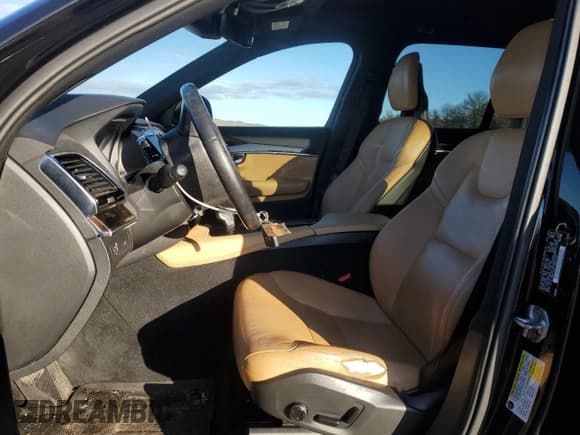 ✅ 2016 Volvo XC90 T6 Momentum • VIN: YV4A22PK2G1034380 • Lot: 86731974. Listed on Copart with 96,771 mi. Free auction sales archive from the USA and detailed vehicle history report at DreamBid. Image 7.