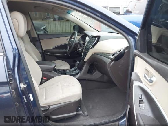 ✅ 2018 Hyundai Santa Fe 2.4L • VIN: 5XYZT3LB8JG557635 • Лот: 42227594. Опубликован ранее на IAAI с пробегом 130 913 миль. Бесплатный доступ к архиву аукционных продаж из США и подробный отчёт об истории автомобиля на DreamBid. Изображение 5.