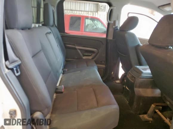 ✅ 2015 Nissan Titan SV • VIN: 1N6BA0ED5FN511603 • Lot: 61668045. Listed on Copart with 157,549 mi. Free auction sales archive from the USA and detailed vehicle history report at DreamBid. Image 10.