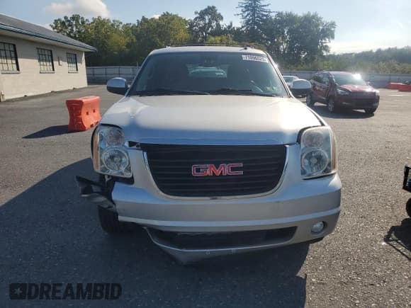 ✅ 2014 GMC Yukon XL SLT • VIN: 1GKS2KE76ER202983 • Лот: 71096525. Опубликован ранее на Copart с пробегом 206 274 миль. Бесплатный доступ к архиву аукционных продаж из США и подробный отчёт об истории автомобиля на DreamBid. Изображение 5.