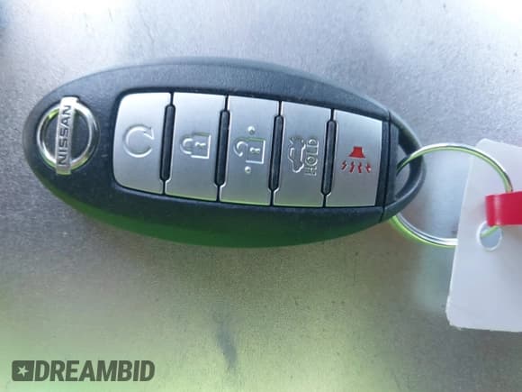 ✅ 2016 Nissan Maxima SR • VIN: 1N4AA6AP8GC386830 • Lot: 42995655. Wystawiony na IAAI z przebiegiem 181 661 mil. Bezpłatny archiwum sprzedaży aukcyjnych z USA i szczegółowy raport historii pojazdu na DreamBid. Zdjęcie 11.