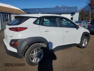 ✅ 2019 Hyundai Kona SE • VIN: KM8K1CAA5KU300865 • Лот: 79902704. Опубликован ранее на Copart с пробегом 138 396 миль. Бесплатный доступ к архиву аукционных продаж из США и подробный отчёт об истории автомобиля на DreamBid. Изображение 3.