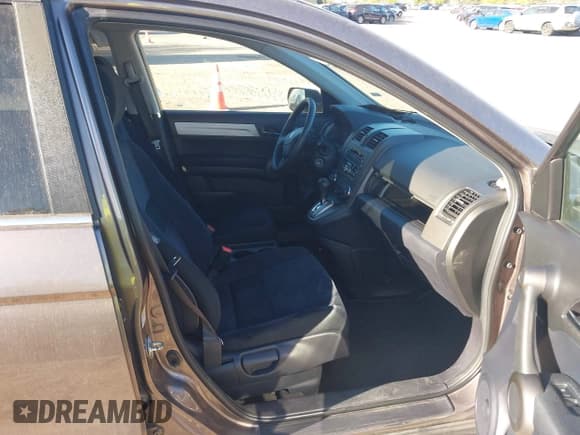 ✅ 2011 Honda CR-V SE • VIN: 5J6RE4H42BL009625 • Lot: 43429395. Wystawiony na IAAI z przebiegiem 241 960 mil. Bezpłatny archiwum sprzedaży aukcyjnych z USA i szczegółowy raport historii pojazdu na DreamBid. Zdjęcie 5.