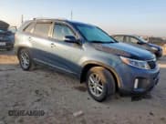✅ 2015 Kia Sorento LX • VIN: 5XYKT3A68FG599995 • Лот: 93620415. Опубликован ранее на Copart с пробегом 65 107 миль. Бесплатный доступ к архиву аукционных продаж из США и подробный отчёт об истории автомобиля на DreamBid. Изображение 4.