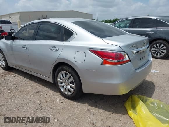 ✅ 2014 Nissan Altima SV • VIN: 1N4AL3AP2EN359407 • Lot: 42761758. Wystawiony na IAAI z przebiegiem 220 954 mil. Bezpłatny archiwum sprzedaży aukcyjnych z USA i szczegółowy raport historii pojazdu na DreamBid. Zdjęcie 3.