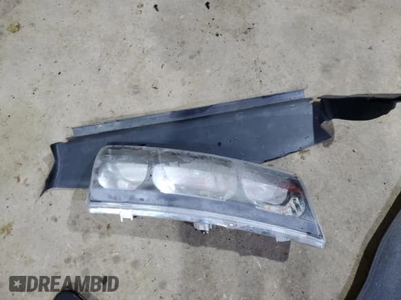 ✅ 2003 Saturn VUE • VIN: 5GZCZ63B13S882919 • Lot: 83771705. Listed on Copart with Not provided. Free auction sales archive from the USA and detailed vehicle history report at DreamBid. Image 12.