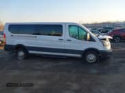 ✅ 2023 Ford Transit Passenger XL • VIN: 1FBAX9Y80PKA16636 • Lot: 41282212. Wystawiony na IAAI z przebiegiem 8 572 mil. Bezpłatny archiwum sprzedaży aukcyjnych z USA i szczegółowy raport historii pojazdu na DreamBid. Zdjęcie 13.