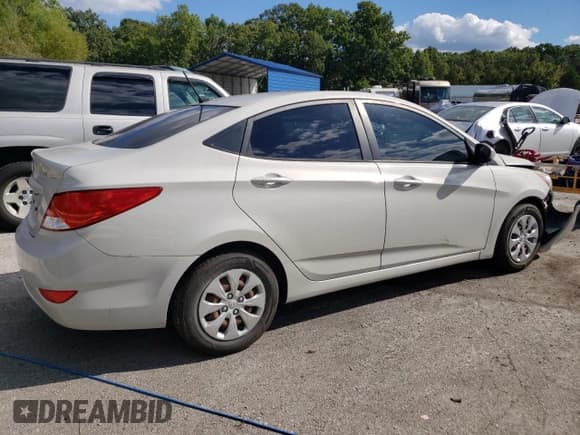 ✅ 2016 Hyundai Accent SE • VIN: KMHCT4AE7GU014207 • Лот: 73045774. Опубликован ранее на Copart с пробегом 107 924 миль. Бесплатный доступ к архиву аукционных продаж из США и подробный отчёт об истории автомобиля на DreamBid. Изображение 3.