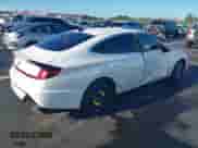 2021 Hyundai Sonata SEL с VIN KMHL64JA7MA152895, выставлен на аукционе IAAI как лот 43415451 с пробегом 42 767 миль миль и . История ставок и продаж доступна на DreamBid. Изображение 4.