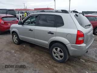 2007 Hyundai Tucson GLS z VIN KM8JM12B17U500891, wystawiony jako IAAI lot #43397869 z przebiegiem 221 099 mil mil oraz . Historia ofert i sprzedaży dostępna na DreamBid. Obrazek 3.