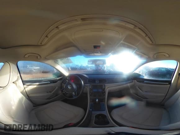 ✅ 2016 Volkswagen Passat SE • VIN: 1VWBT7A37GC017398 • Lot: 43498476. Wystawiony na IAAI z przebiegiem 200 382 mil. Bezpłatny archiwum sprzedaży aukcyjnych z USA i szczegółowy raport historii pojazdu na DreamBid. Zdjęcie 20.