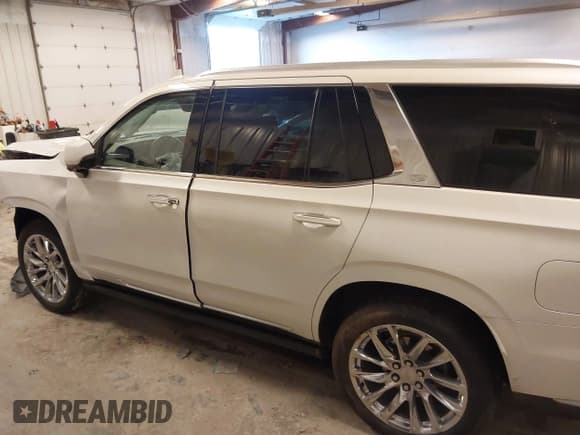 ✅ 2023 Cadillac Escalade 4WD Premium Luxury Platinum • VIN: 1GYS4DKL0PR438657 • Лот: 43675061. Опубликован ранее на IAAI с пробегом Не указан. Бесплатный доступ к архиву аукционных продаж из США и подробный отчёт об истории автомобиля на DreamBid. Изображение 14.