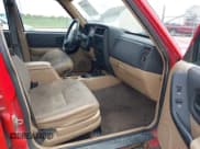 ✅ 1999 Jeep Cherokee Sport • VIN: 1J4FT68S6XL511158 • Lot: 42170917. Listed on IAAI with 251,442 mi. Free auction sales archive from the USA and detailed vehicle history report at DreamBid. Image 5.