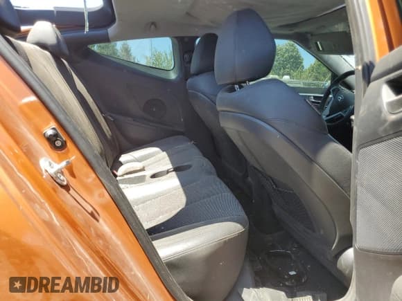 ✅ 2012 Hyundai Veloster w/Red Int • VIN: KMHTC6AD8CU031191 • Lot: 63918284. Wystawiony na Copart z przebiegiem Nie podano. Bezpłatny archiwum sprzedaży aukcyjnych z USA i szczegółowy raport historii pojazdu na DreamBid. Zdjęcie 10.