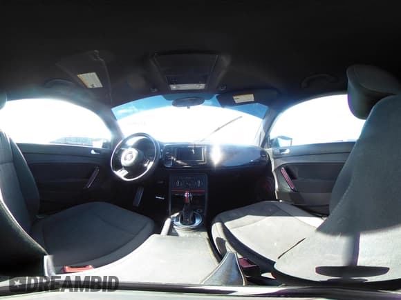 ✅ 2014 Volkswagen Beetle Entry • VIN: 3VWFP7AT6EM627973 • Lot: 42100800. Listed on IAAI with 160,694 mi. Free auction sales archive from the USA and detailed vehicle history report at DreamBid. Image 19.