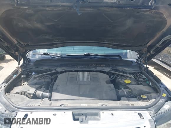 ✅ 2015 Land Rover Range Rover Supercharged • VIN: SALGS2TF1FA219503 • Lot: 42580352. Listed on IAAI with 104,534 mi. Free auction sales archive from the USA and detailed vehicle history report at DreamBid. Image 10.