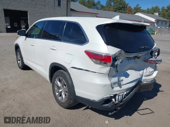 ✅ 2015 Toyota Highlander LE Plus • VIN: 5TDBKRFH0FS200113 • Lot: 43378604. Wystawiony na IAAI z przebiegiem 183 761 mil. Bezpłatny archiwum sprzedaży aukcyjnych z USA i szczegółowy raport historii pojazdu na DreamBid. Zdjęcie 3.