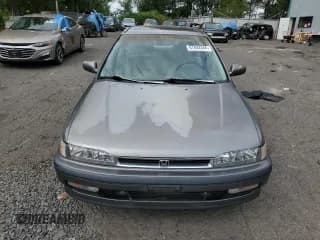 ✅ 1990 Honda Accord EX • VIN: JHMCB7563LC072616 • Лот: 67892284. Опубликован ранее на Copart с пробегом 218 918 миль. Бесплатный доступ к архиву аукционных продаж из США и подробный отчёт об истории автомобиля на DreamBid. Изображение 5.