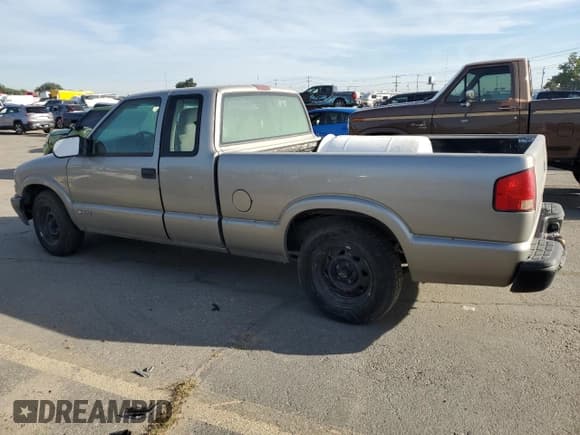 ✅ 2002 Chevrolet S-10 Fleet • VIN: 1GCCS195628263786 • Лот: 72419374. Опубликован ранее на Copart с пробегом 126 802 миль. Бесплатный доступ к архиву аукционных продаж из США и подробный отчёт об истории автомобиля на DreamBid. Изображение 2.