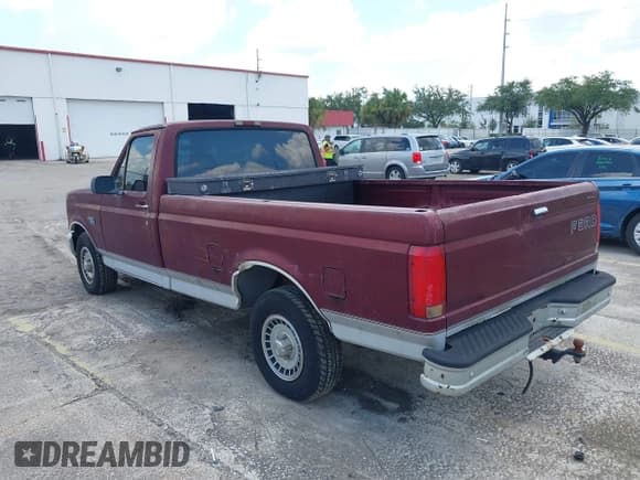 ✅ 1996 Ford F-150 • VIN: 1FTEF15Y7TLA59719 • Lot: 42862235. Wystawiony na IAAI z przebiegiem 138 266 mil. Bezpłatny archiwum sprzedaży aukcyjnych z USA i szczegółowy raport historii pojazdu na DreamBid. Zdjęcie 3.