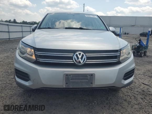 ✅ 2012 Volkswagen Tiguan LE • VIN: WVGAV7AX3CW577127 • Lot: 62021155. Listed on Copart with 103,605 mi. Free auction sales archive from the USA and detailed vehicle history report at DreamBid. Image 5.