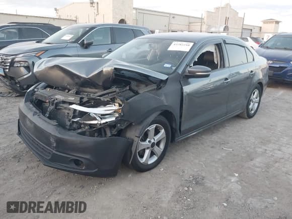 ✅ 2014 Volkswagen Jetta SE • VIN: 3VWD17AJ9EM359394 • Lot: 43782210. Listed on IAAI with 173,025 mi. Free auction sales archive from the USA and detailed vehicle history report at DreamBid. Image 2.